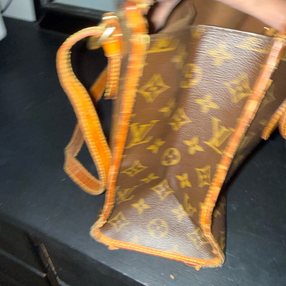 LV. Brown Monogram Tote Bag - Picture 4 of 16